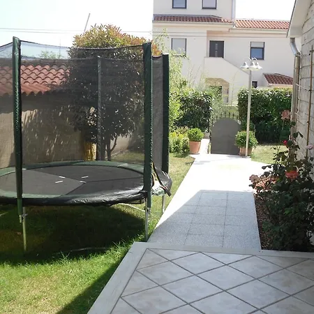 Apartment Pool House Pula