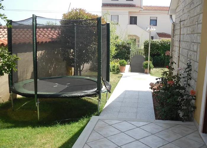 Apartment Pool House Pula