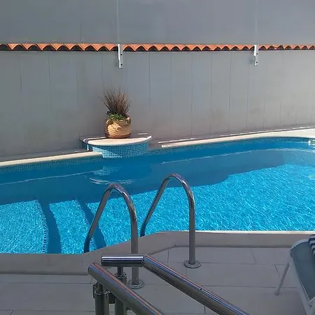 Pool House プーラ